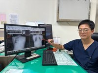 44歲男喝珍奶嗆咳昏迷　腦血管瘤破裂21天搶命救回