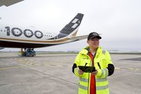 星宇首架A350-1000交機　張國煒親駕返台投入長程線