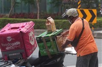 外送平台專法三讀通過　經部將訂商家合作契約範本