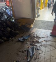 北市車禍　汽車暴衝釀1輕傷多輛機車受損