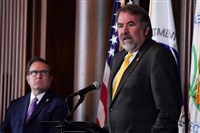 加州聯邦眾議員拉馬法逝世　共和黨優勢更形薄弱