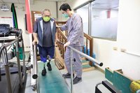 花蓮923洪災輪椅翁險滅頂  門諾助重製義肢復健