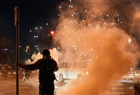 明尼蘇達州抗議升溫　川普揚言動用暴亂法