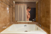 飯店型藝術博覽會登場　鼓勵參展畫廊創新策展