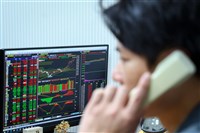 台積電翻紅　台股上漲120點寫收盤新高31759點