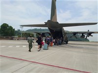 國防部：春節假期離島疏運　C-130運輸機待命支援