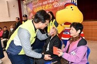 彰化市連續28年發敬老金 春節照顧逾3萬名長者