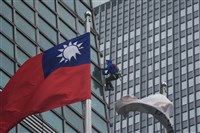 美攀岩名將霍諾德挑戰攀101引德媒關注　台灣地標躍國際版面