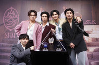 男團FEniX台北辦簽唱會　千名粉絲等候簽名