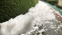 壽山路排水溝突冒大量泡沫　基市追查疑民宅流出
