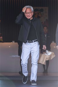 黃仁勳抵台首站拜訪張忠謀　將與魏哲家見面