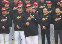 兩度任總教練都是桃猿奪冠後　曾豪駒坦言壓力大