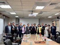 高中赴海外交換放寬 部定、校訂必修可採數位學習