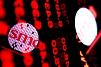 外資持有資產破1.2兆美元　央行：穩匯挑戰大但不擔心