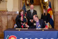 駐丹佛辦事處與科羅拉多州簽MOU  強化科技經貿合作