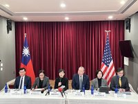 鄭麗君：對等關稅15%不疊加　美行政程序完成後生效