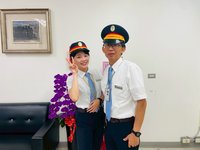 台鐵父女檔家中用餐也講公事　春節守護旅客返鄉