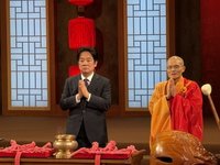 賴總統法鼓山除夕撞鐘　盼立院速通過國防特別預算[影]