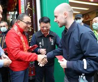 湧蓮寺國運籤下下籤　侯友宜：提醒把人民擺第一位