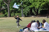 白天氣溫回升東部零星雨　恆春、澎湖留意強陣風