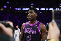 NBA灰狼AE狂轟40分捍衛主場　賞獨行俠10連敗