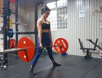 從運動素人到健力選手  方慧玲獲助人力量