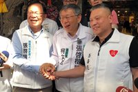 嘉義市宮廟參拜　柯文哲：競選市長藍白一定會整合