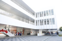 台南成功國小回家嘍　拆建逾7年師生重返校園上課