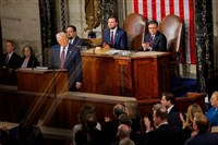 川普國情咨文前支持度不振　共和黨期中選舉挑戰加劇