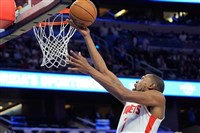 NBA馬刺奪11連勝　火箭杜蘭特飆40分達生涯里程碑[影]