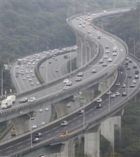 國道上午8路段易塞　高公局建議西部南向午後出發