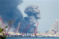 波斯灣多國傳爆炸　巴林稱美國第五艦隊總部遭飛彈攻擊