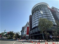 台中新光三越氣爆案首開庭　店長等3人否認犯罪