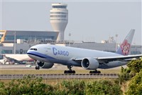 美伊戰火波及　中菲行：全球航空貨運力估17%受影響