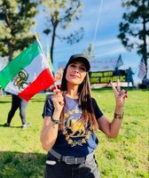 盼政權更迭  伊朗裔比利時議員：支持王儲巴勒維返國【專訪】