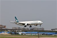中東戰火推升燃料成本　國泰航空等亞太航空業者相繼調漲票價