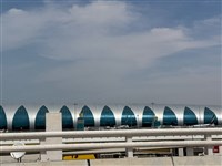 杜拜機場附近遇襲4傷　伊朗宣布開始鎖定銀行攻擊