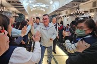 蘇巧慧為曾祖父遭抹黑闢謠　李四川勤跑拜票