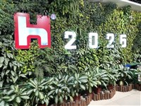 鴻海去年獲利創新高每股賺13.61元　第4季3率3降