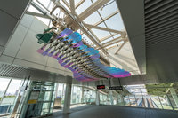 中捷烏日站公共藝術「微浮」　演繹河川匯聚之美