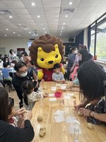 竹縣吉祥物皮皮獅見面會  親子體驗黑糖文化