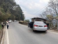 台中和平區車輛自撞護欄　1人傷重不治