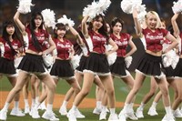 開幕戰4萬人滿場　桃猿改寫隊史也追平中職紀錄