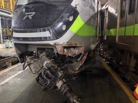 台鐵七堵調車場2列車相撞出軌　1員工受傷