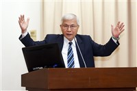 中東局勢影響　楊金龍：股市上下很正常、資金外流可控