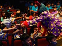 紙風車屏東團連演雞城故事 最後3場屏東藝術館登場