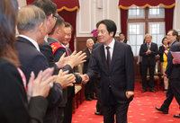 總統肯定生命線與1925安心專線　創官民協力典範