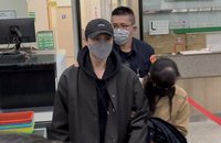 閃兵案第4波查緝9人交保　王子邱勝翊鞠躬後離去