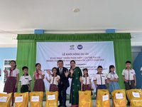 湄公河沙洲留島兒童教育弱勢  家扶啟動計畫送愛心