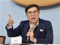 中東戰火衝擊產業　彭啓明：研擬碳費專案分期緩繳